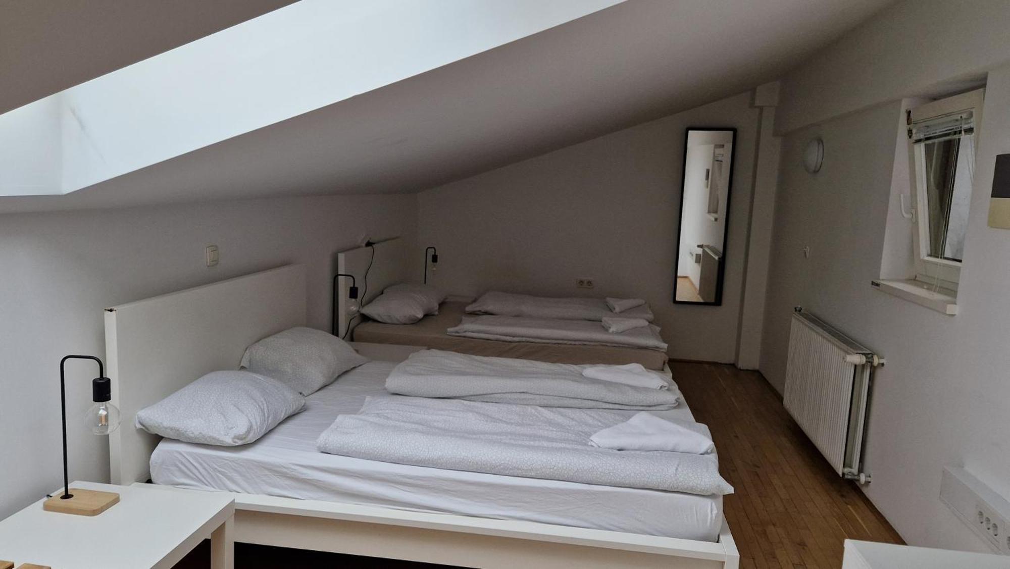Ljubljana Rest Nest Hotel Quarto foto